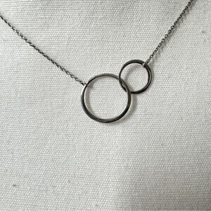 Old Robin 925 Silver Chain Necklace Circle Pendant Delicate Minimalist Jewelry